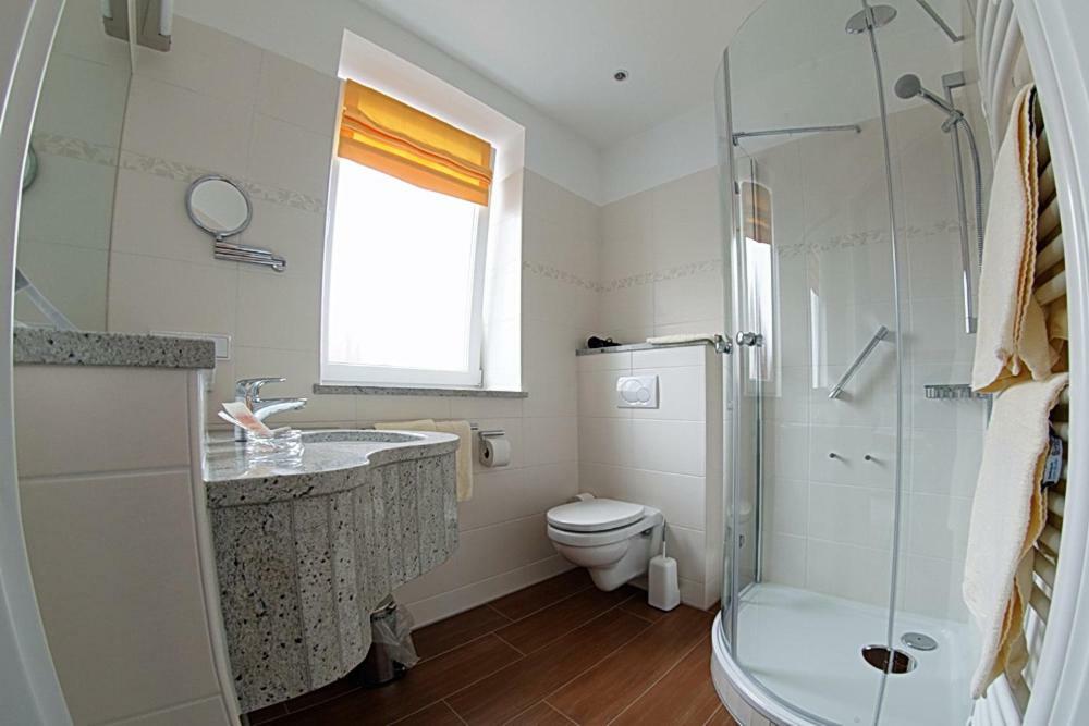 Hotel Christiansen Duhnen Ngoại thất bức ảnh
